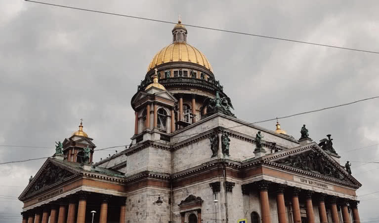 Вокруг Исаакиевской площади – пешеходные экскурсии для заказных групп от 290 рублей