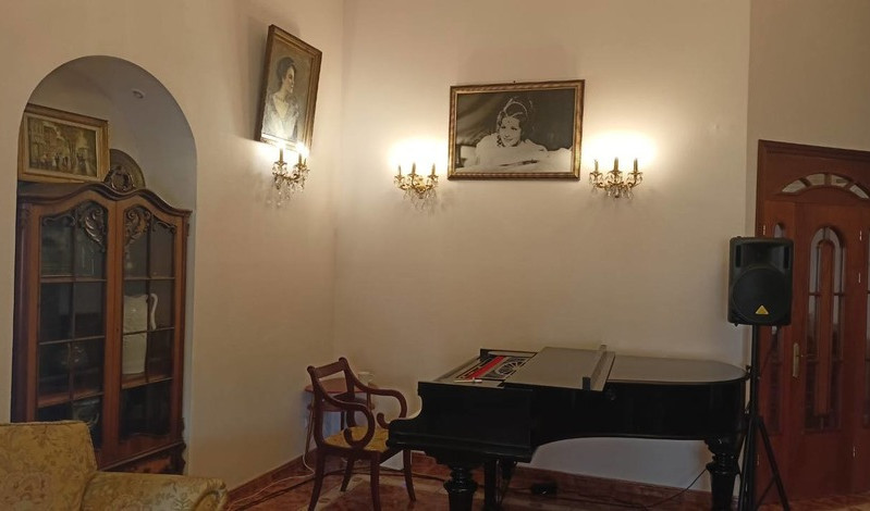 Штаб-квартира внутри – дворцы и особняки от 2400 рублей