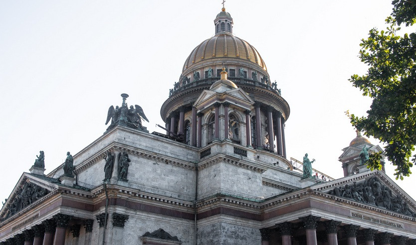 Мифы и легенды Петербурга от 750 руб.