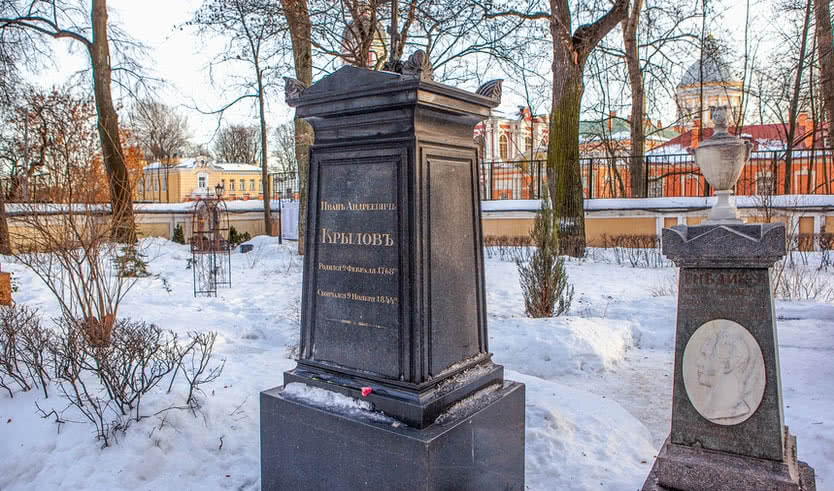 Некрополь Александро-Невской Лавры – интерьерные экскурсии для заказных групп от 530 рублей