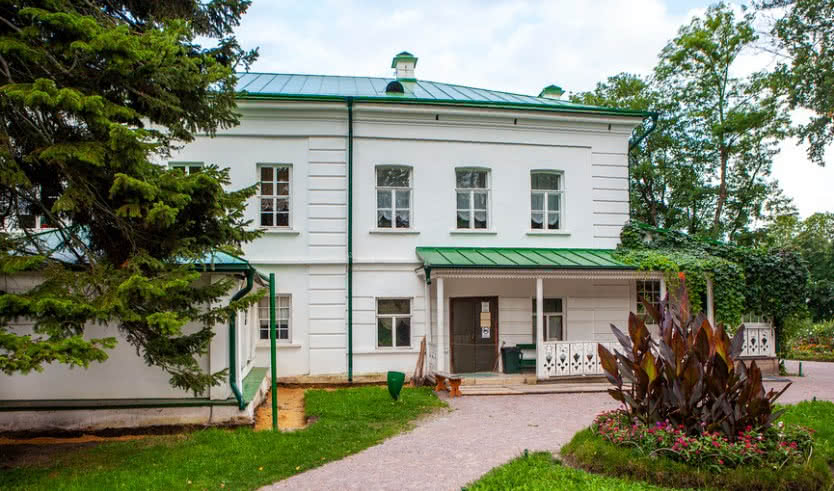 Поэт. Писатель. Драматург (Рязань-Константиново-Тула-Ясная Поляна-Озёры-Мелихово-Чехов) — экскурсия для заказных групп от 13100 рублей