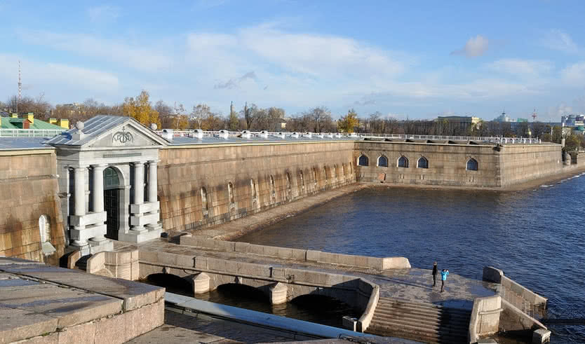 Вид на Невские ворота – квесты для школьников от 550 рублей