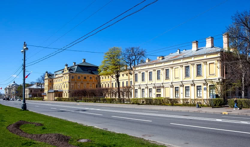 Дома и судьбы поэтов Серебряного века (Васильевский остров) (для заказных групп) – пешеходные экскурсии для заказных групп от 290 рублей