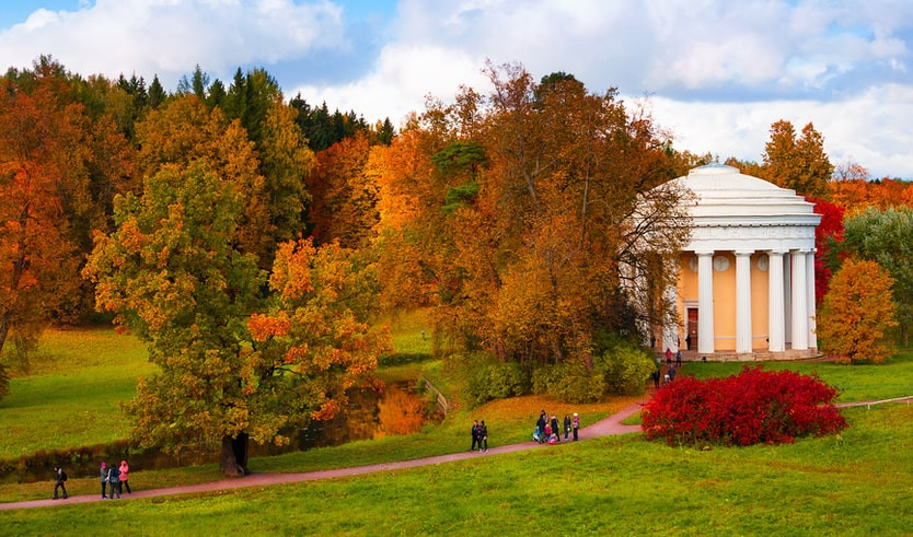 Павильон «Храм дружбы» – сборные туры в Санкт-Петербург от 19250 рублей