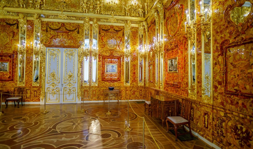 Интерьер Янтарной комнаты – сборные туры в Санкт-Петербург от 16320 рублей
