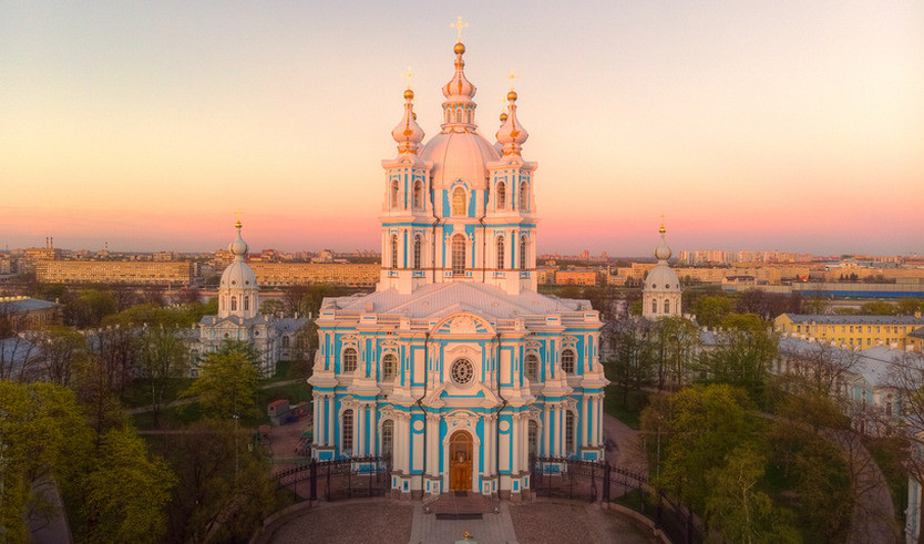 Обзорная экскурсия со Смольным собором от 1000 руб.