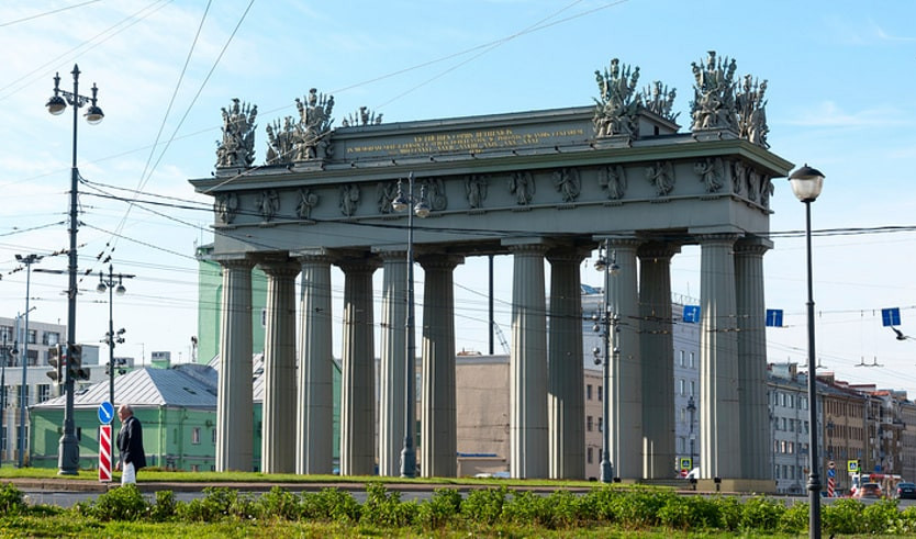 Блюменштрассе у Московских ворот, или Промышленная Цветочная – Пешеходные экскурсии от 600 рублей