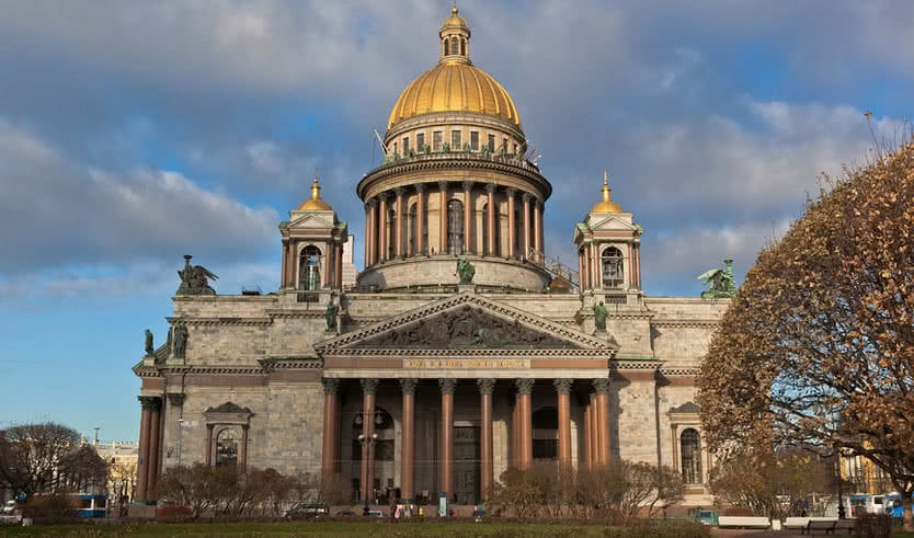 Исаакиевский собор осенью – сборные туры в Санкт-Петербург от 23550 рублей