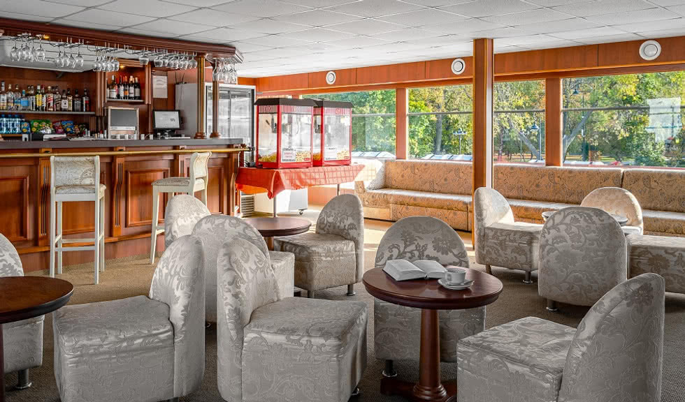 Лаунж-бар «Чаплин»