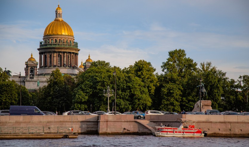Феерия огня, воды, света (праздник фонтанов в Петергофе) – туры в Санкт-Петербург