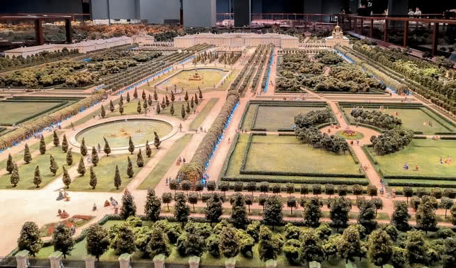 Петровская Акватория – интерьерные экскурсии для заказных групп от 530 рублей