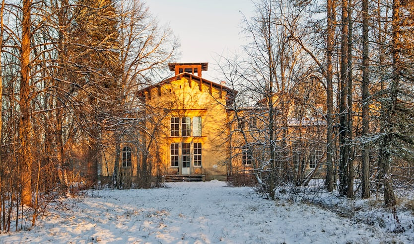 Жемчужина творчества Н.Л. Бенуа в Лисино-Корпусе — автобусные экскурсии от 1850 руб.