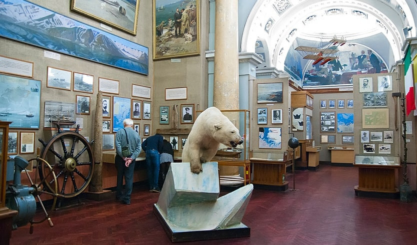 Экспозиция, посвященная русским экспедициям в Арктику в начале XX века – сборные экскурсии для школьников в Санкт-Петербурге