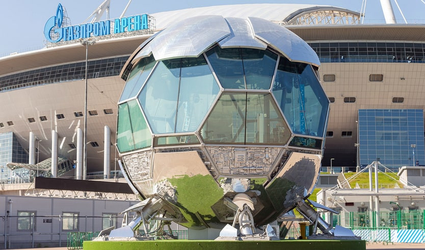 Футуристическая комментаторская кабина – автобусные экскурсии от 1300 рублей