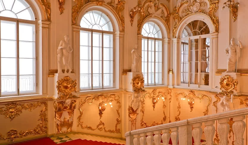 Петербургские традиции – Индивидуальные (VIP) экскурсии и туры в Санкт-Петербурге от 21500 руб.