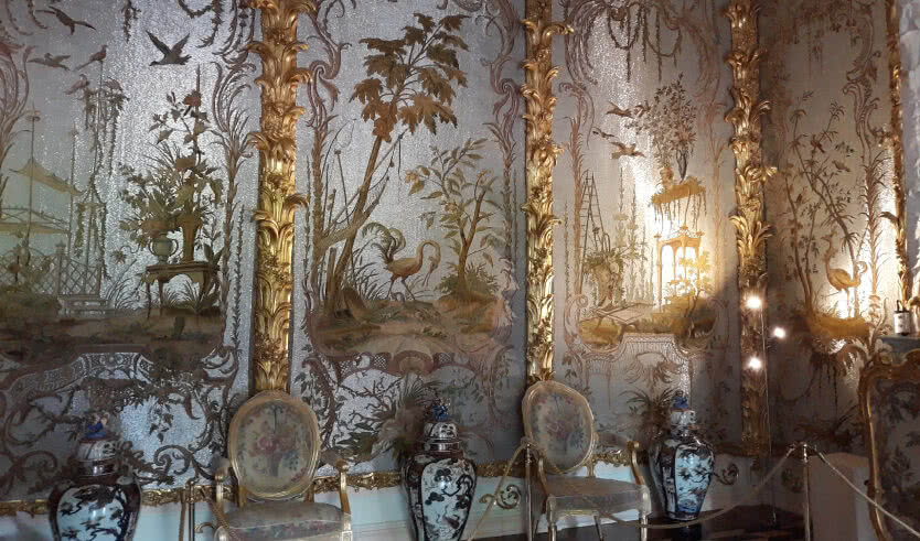 Ораниенбаум (Большой Меншиковский дворец) – автобусные экскурсии для организованных групп от 1350 рублей