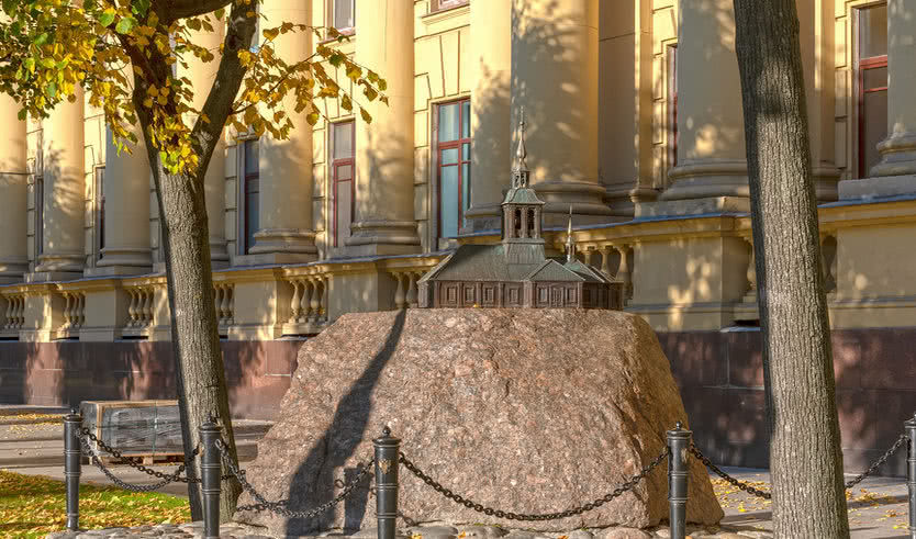Памятник первой церкви Петербурга - Троице-Петровскому собору — Экскурсии и программы для детей от 240 рублей