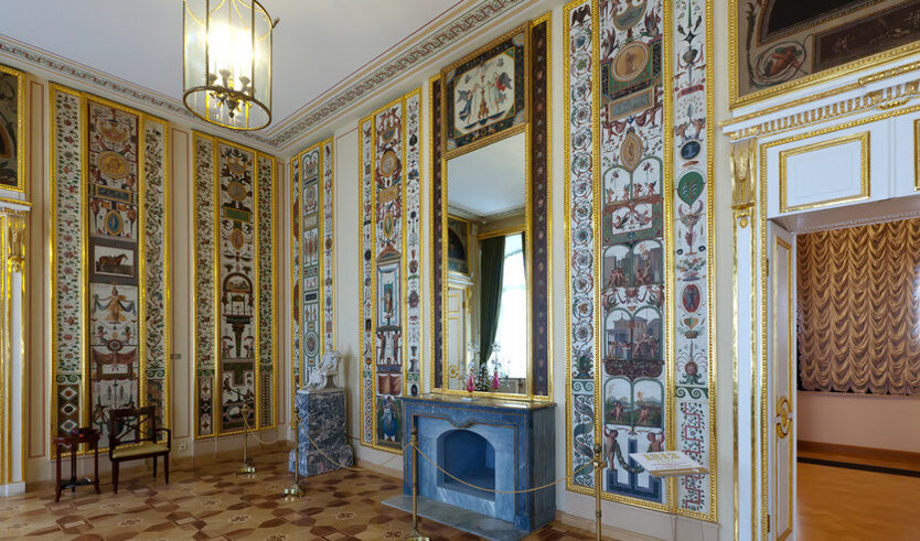 Строгановский дворец — Дворцы и особняки