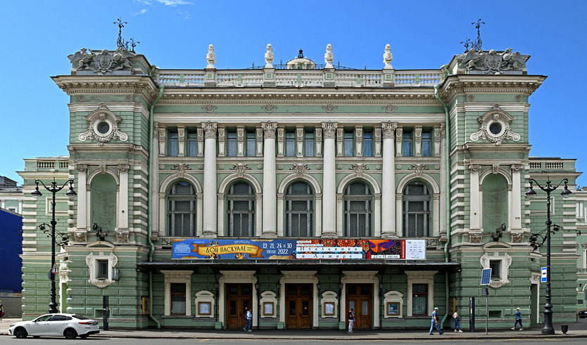 Женские образы Петербурга — автобусная экскурсия