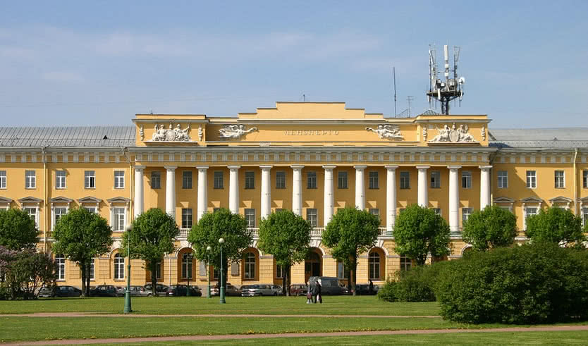 Здание «Ленэнерго» на Марсовом поле – vip-программы от 5000 рублей