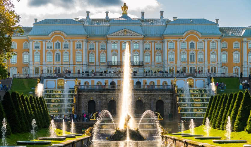 Весна на берегах Невы 