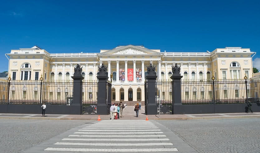 Вокруг Михайловского дворца (для заказных групп) – пешеходные экскурсии для заказных групп от 290 рублей