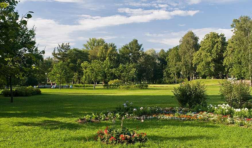 Таврический сад – сборные туры в Санкт-Петербург от 12950 рублей