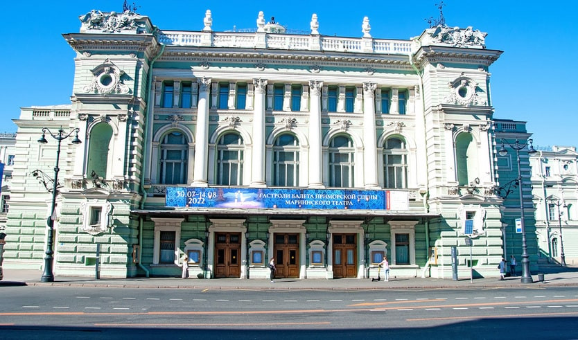 Здание Мариинского театра – интерьерные экскурсии от 1650 рублей
