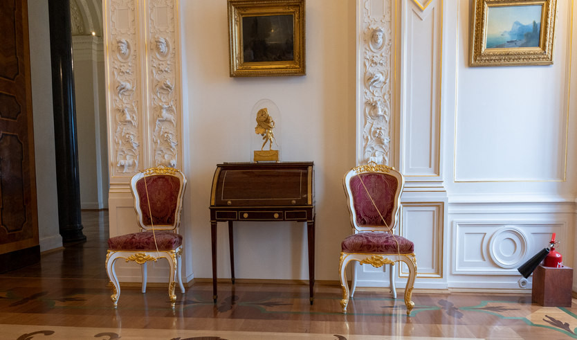 Мраморный дворец (с посещением покоев Великого князя К. К. Романова) (для школьных групп) — экскурсии и программы для детей