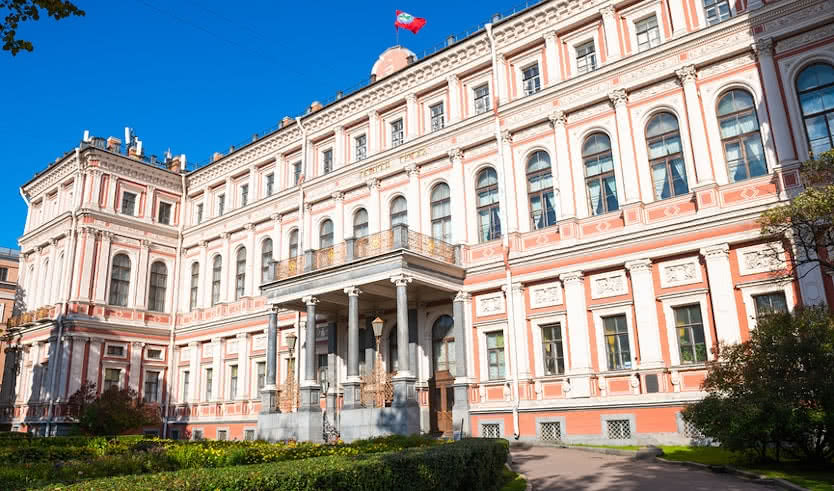 Великокняжеские дворцы — индивидуальные туры в Петербург от 8400 руб.