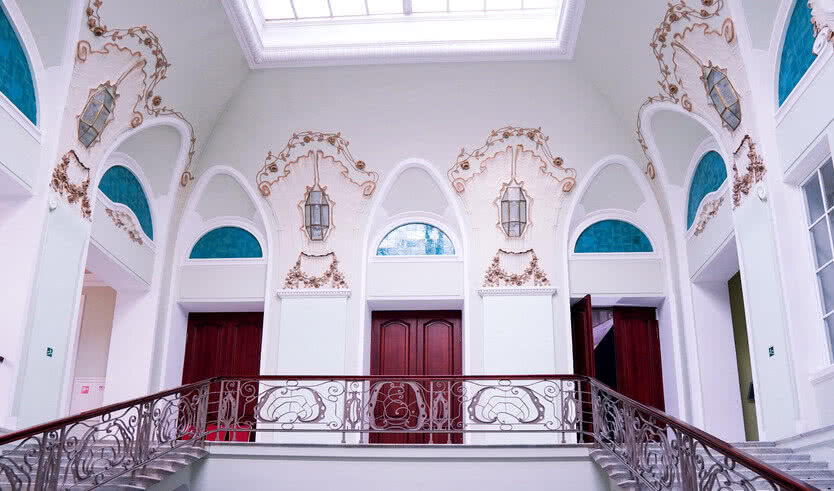 Интерьеры Екатерининского собрания — Индивидуальные экскурсии в Санкт-Петербурге от 690 рублей