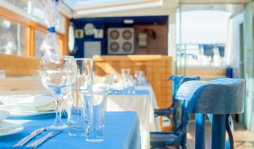 Теплоход «Аполлон» – аренда теплохода от 10000 рублей