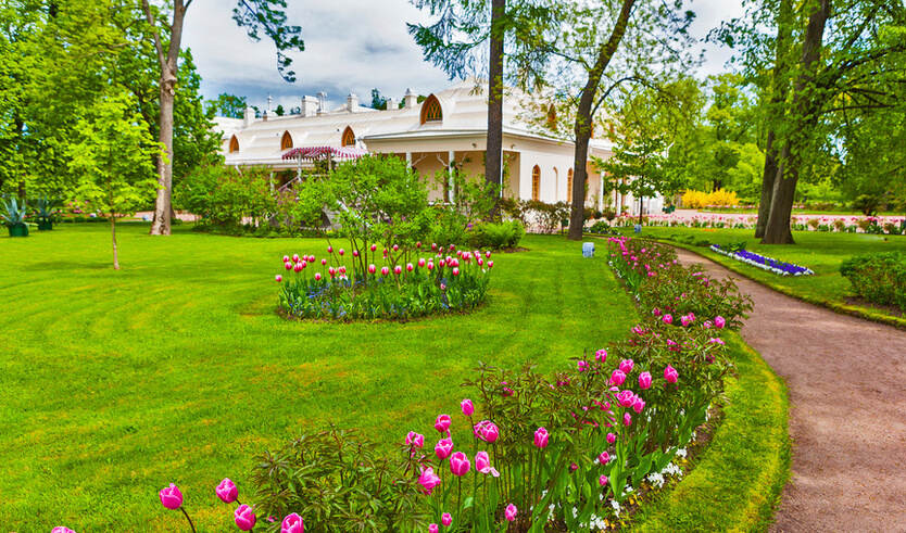 История о рыцарях и фермерах: Александрия, Фермерский дворец — Дворцы и особняки