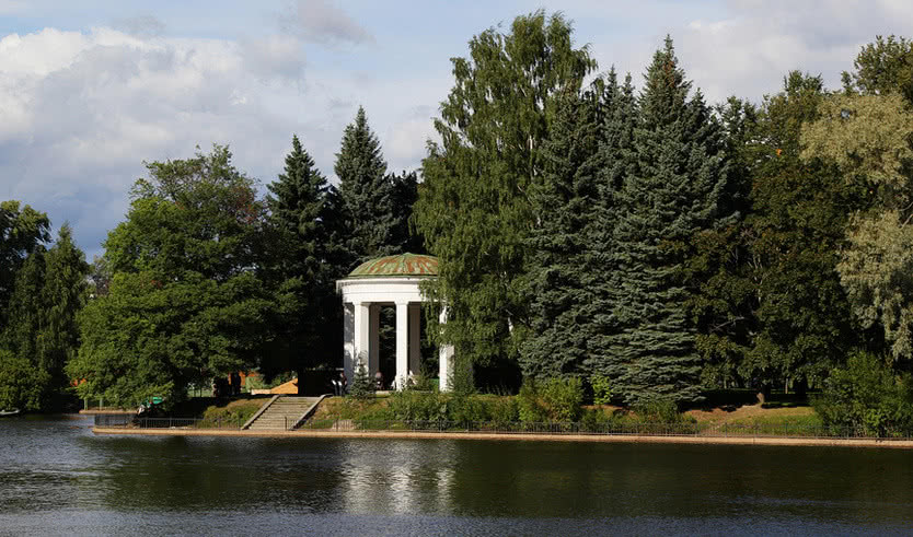 Особняки Крестовского и экологическая архитектура – пешеходные экскурсии для заказных групп от 290 рублей