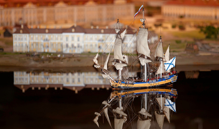 Обзорная экскурсия с Петровской Акваторией — автобусная экскурсия