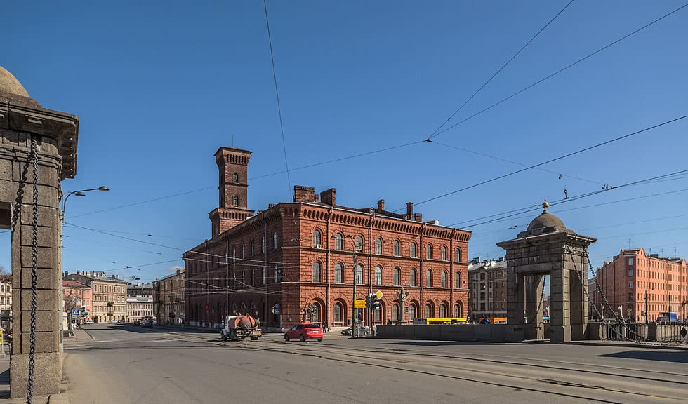 Площадь Репина – автобусные экскурсии от 2100 рублей