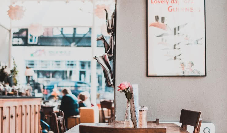 Обложка статьи Еда в большом городе, или Где вкусно и недорого поесть в Санкт-Петербурге