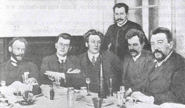 Редакция «Сатирикон» – пешеходные экскурсии от 1100 рублей