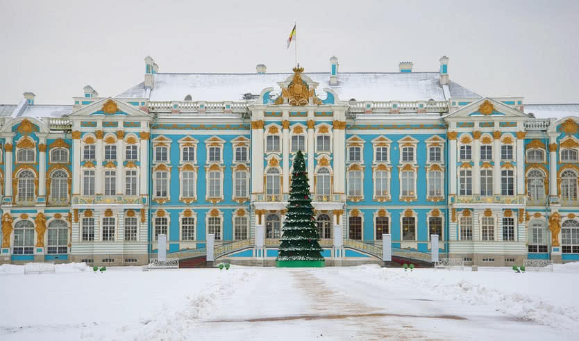 Екатерининский дворец – сборные туры в Санкт-Петербург