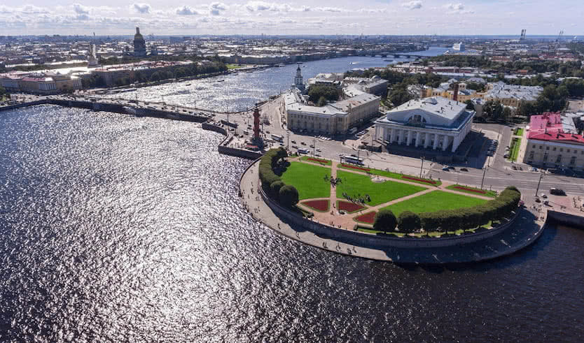 Санкт-Петербург с воды и с воздуха — Индивидуальные (VIP) экскурсии и туры в Санкт-Петербурге от 43200 руб.