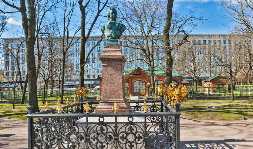 Петровский Петербург – пешеходные экскурсии для заказных групп от 290 рублей