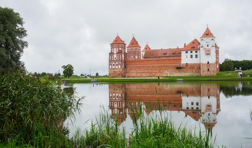 Мирский замок – Туры в Белоруссию от 37900 рублей