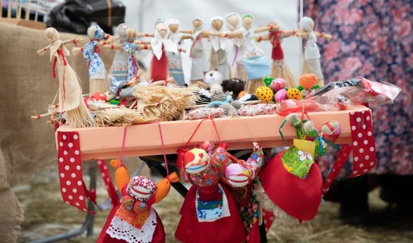 Масленица в Гатчине «Сказки козы Сильвы» — экскурсии для школьников в Санкт-Петербурге под заказ от 990 рублей 