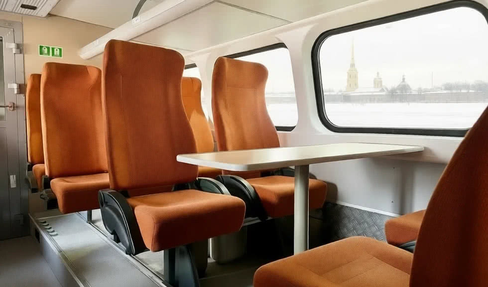 Ледяной драйв: прогулки на судах на воздушной подушке по Неве от 2200 рублей