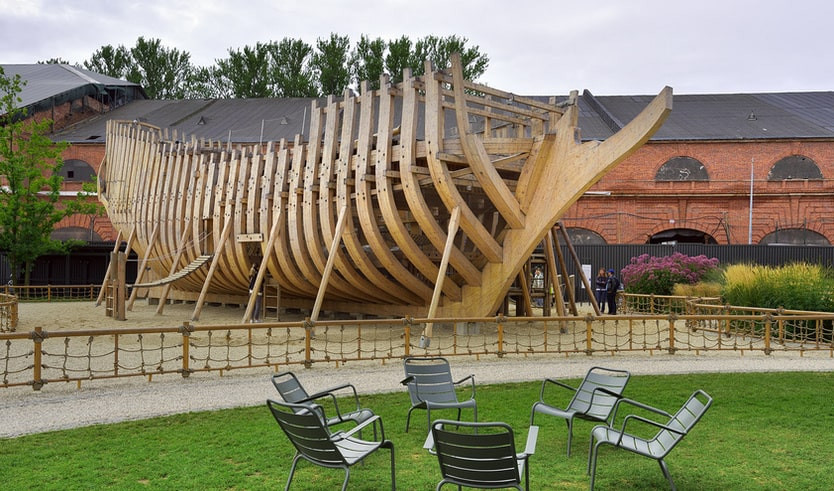 Новая Голландия – пешеходные экскурсии