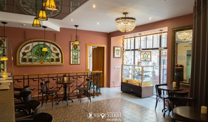 Интерьер ресторана «Степнов» — Пешеходные экскурсии