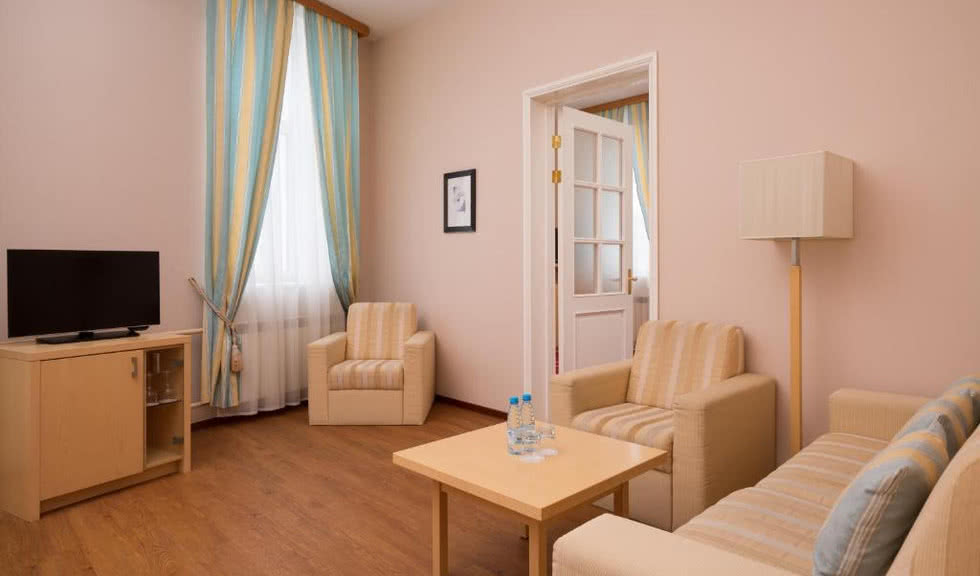 Отель Октябрьская – Люкс