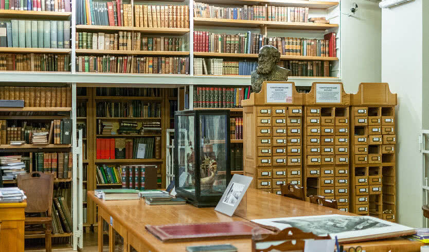 Дом путешественников (Здание Русского географического общества) — Музеи