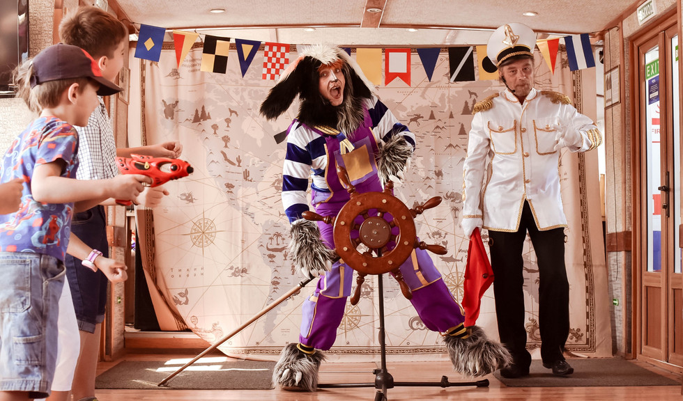 Врунгель-шоу на Неве – сборные экскурсии для школьников в Санкт-Петербурге