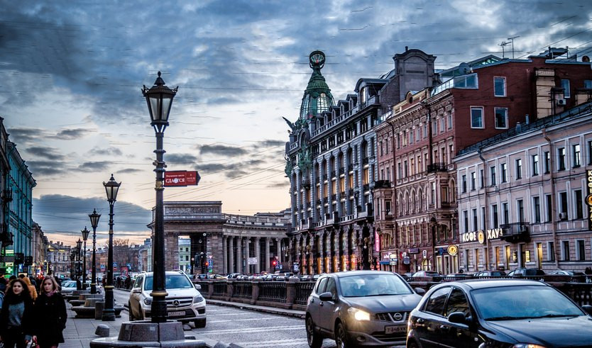 Обзорная экскурсия со Смольным собором от 1000 руб.